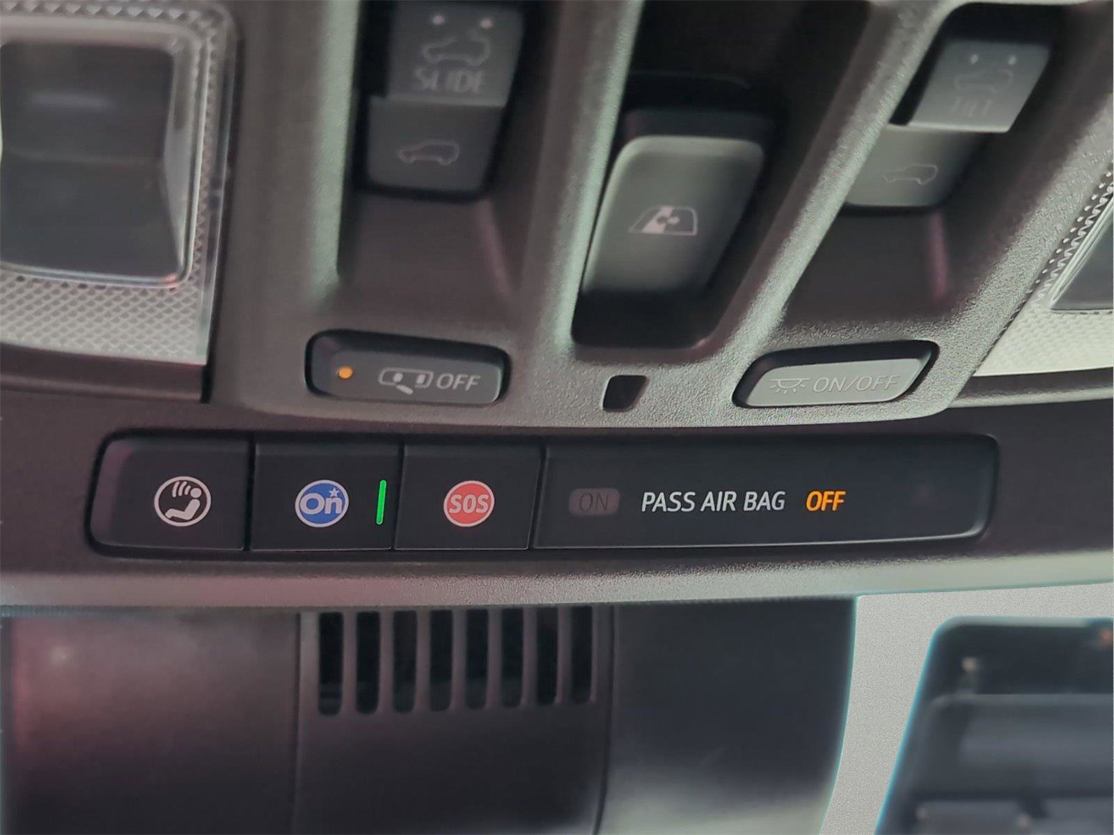 Used 2024 GMC Sierra 2500 Denali w/ Denali Reserve Package image 27