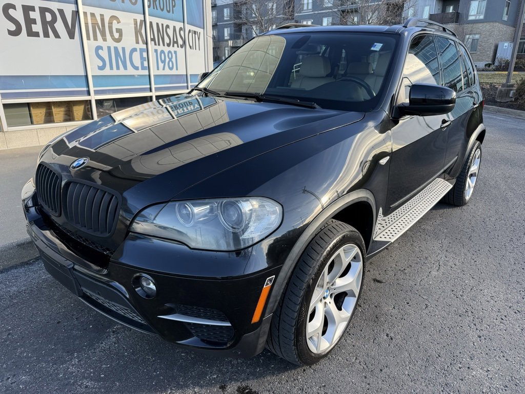Used 2011 BMW X5 xDrive35i image 2
