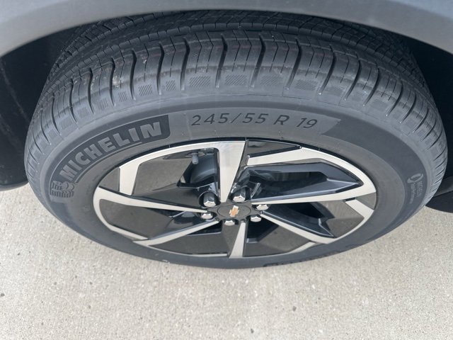 New 2026 Chevrolet Equinox EV LT image 22