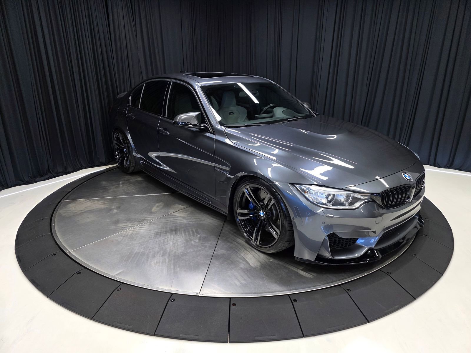 Used 2015 BMW M3 image 4