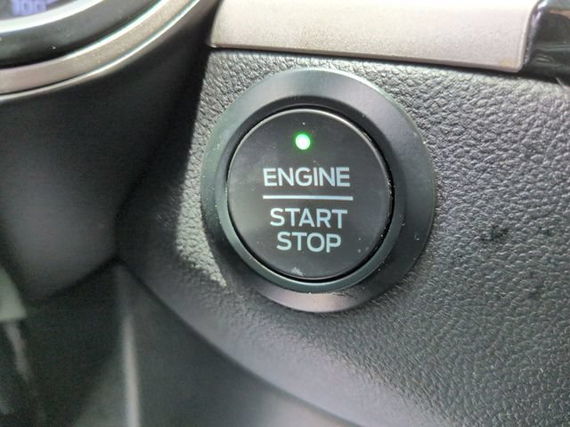 Used 2021 Ford Escape SE w/ SE Sport Appearance Package AWD/4WD image 17