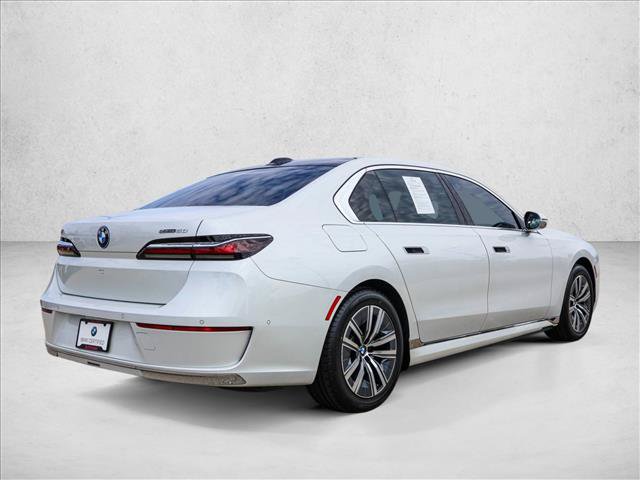 Used 2024 BMW i7 eDrive50 RWD image 5
