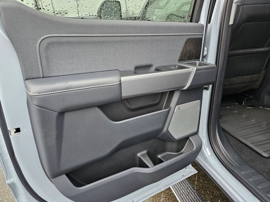 New 2026 Ford F350 Lariat w/ Lariat Ultimate Package image 8