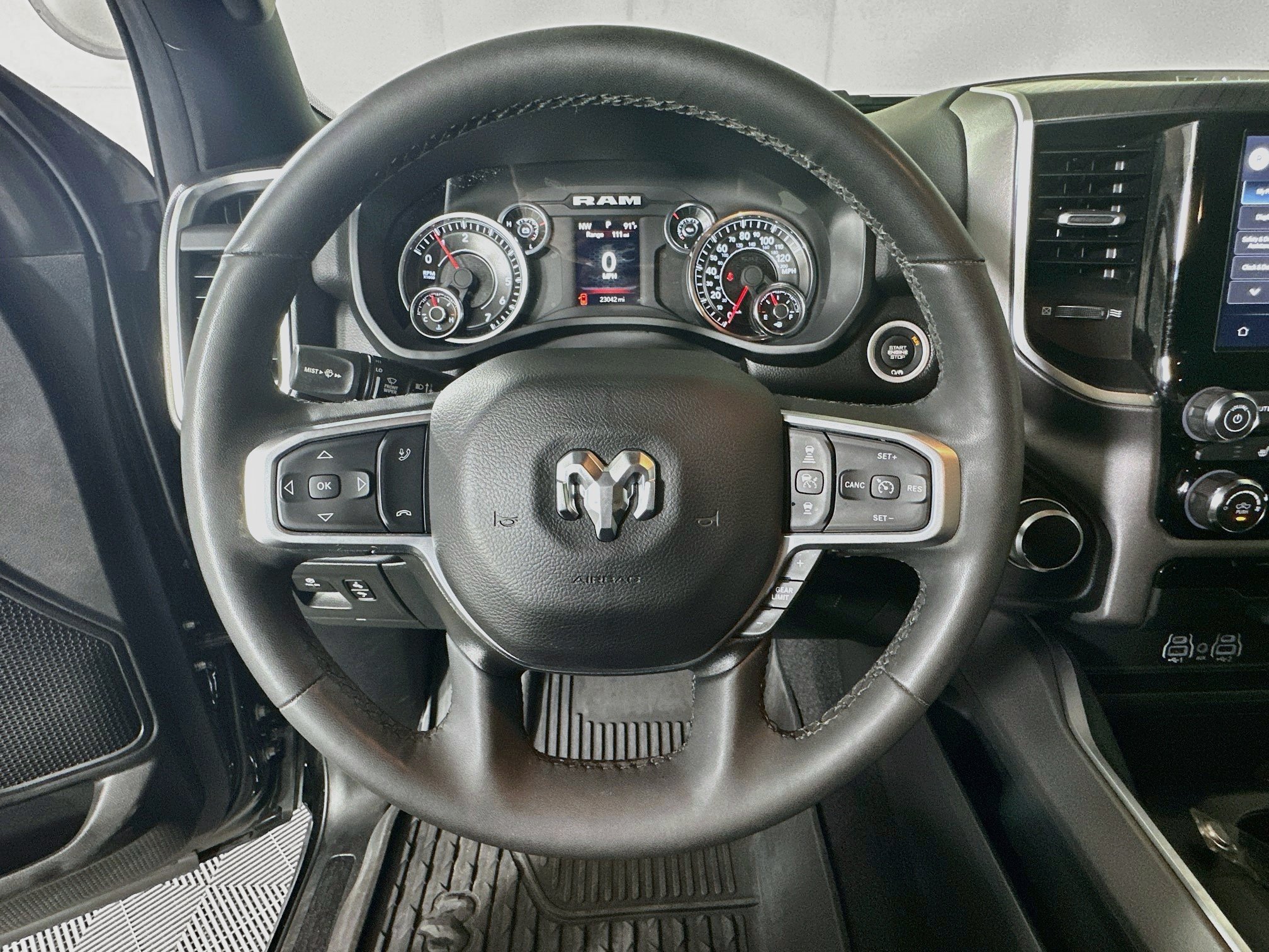 Used 2025 RAM 1500 Big Horn RWD image 15