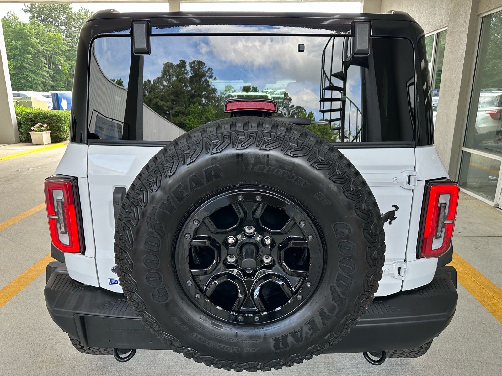 Certified 2025 Ford Bronco Badlands AWD/4WD image 12