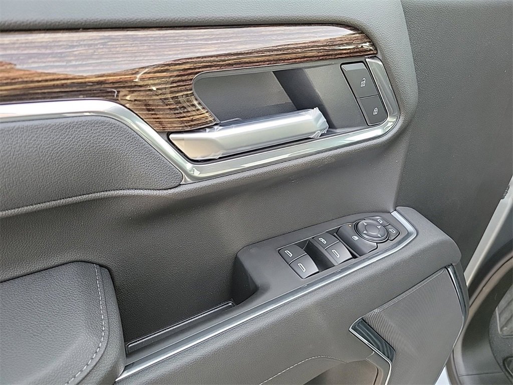 New 2026 GMC Sierra 1500 Elevation image 19