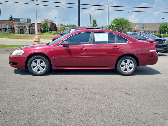 Used 2009 Chevrolet Impala LT w/ Luxury Edition Package FWD image 2