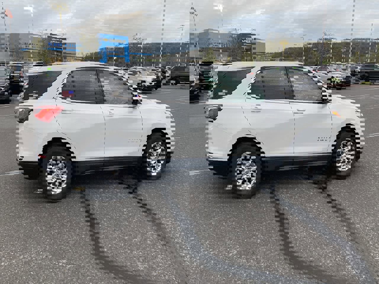 Used 2020 Chevrolet Equinox LT AWD/4WD image 8