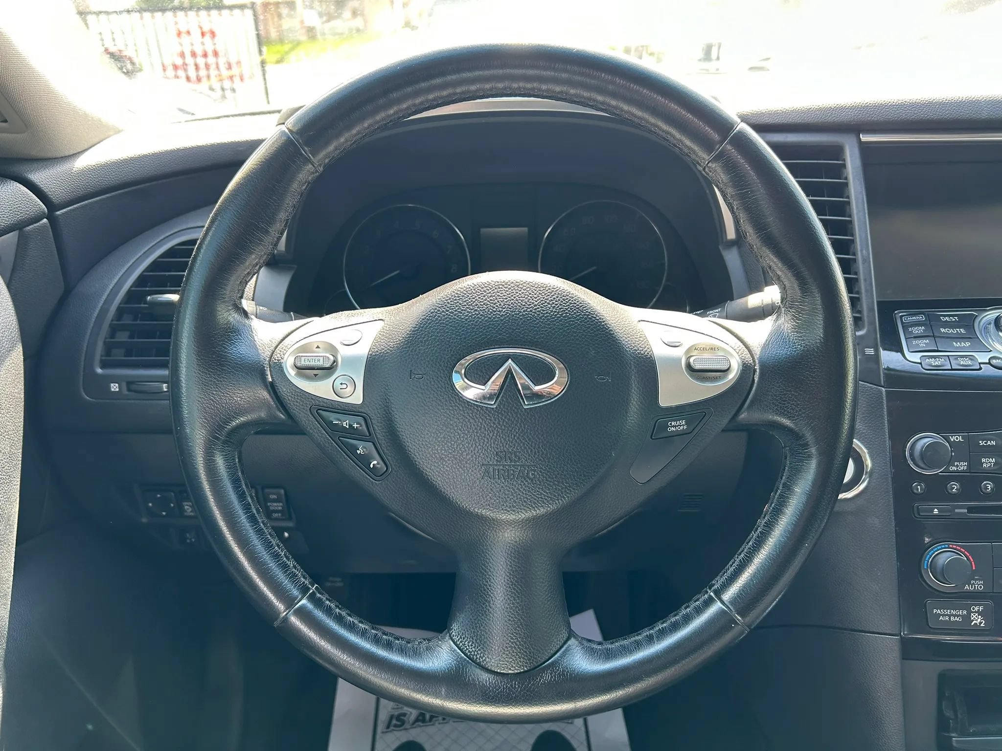 Used 2013 INFINITI FX37 AWD w/ Premium Pkg image 22