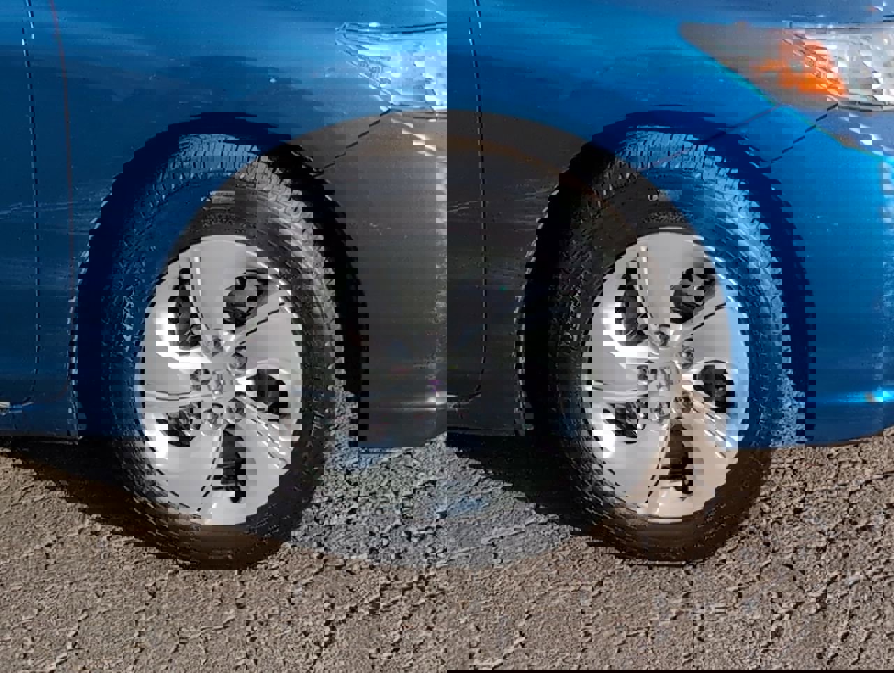 Used 2013 Honda Civic LX image 9