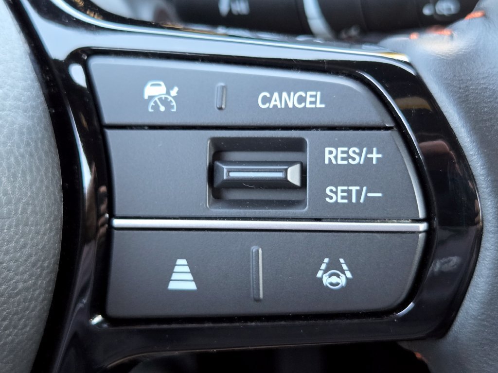 Certified 2025 Honda HR-V Sport image 14