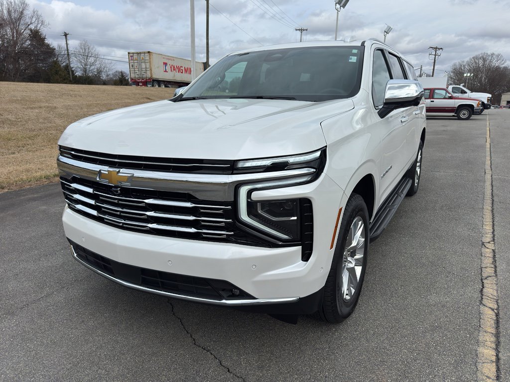 Used 2025 Chevrolet Suburban Premier w/ Sun And Tow Package image 1