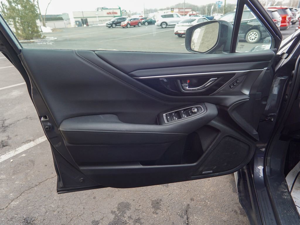 Used 2023 Subaru Outback Limited image 19