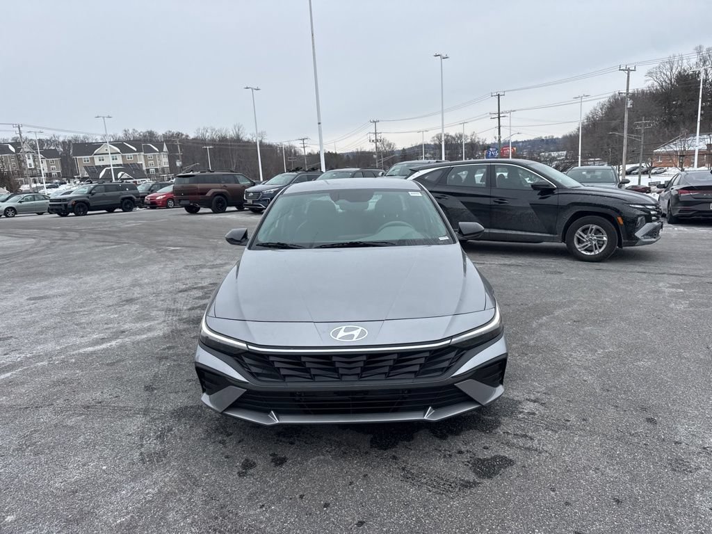 New 2026 Hyundai Elantra SEL FWD image 3