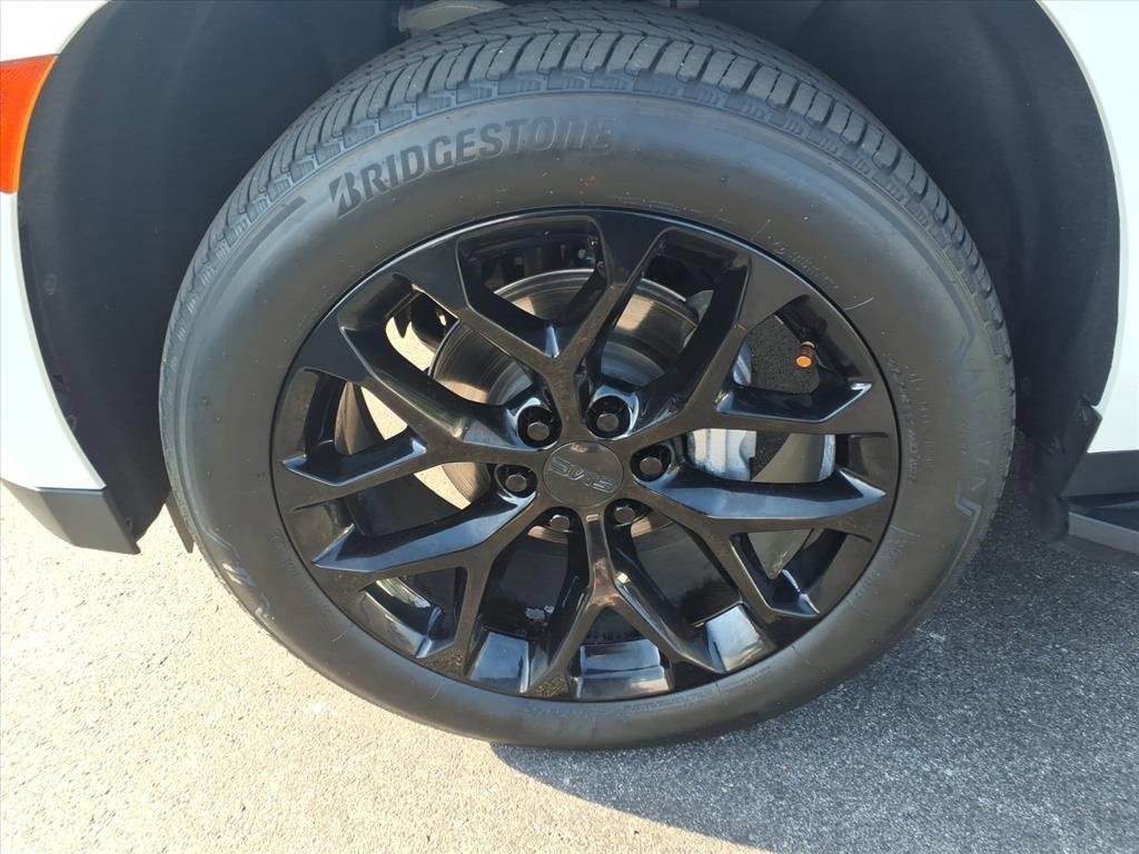 Used 2023 GMC Yukon Denali w/ LPO, Floor Liner Package image 10