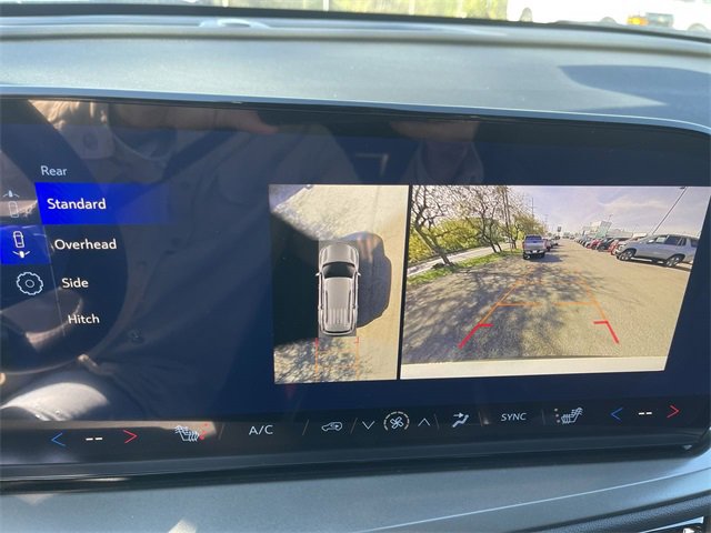 New 2026 Chevrolet Traverse LT w/ Driver Confidence Package image 17