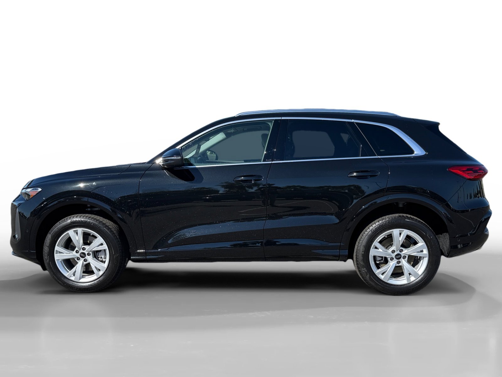 New 2025 Audi Q5 Premium image 2