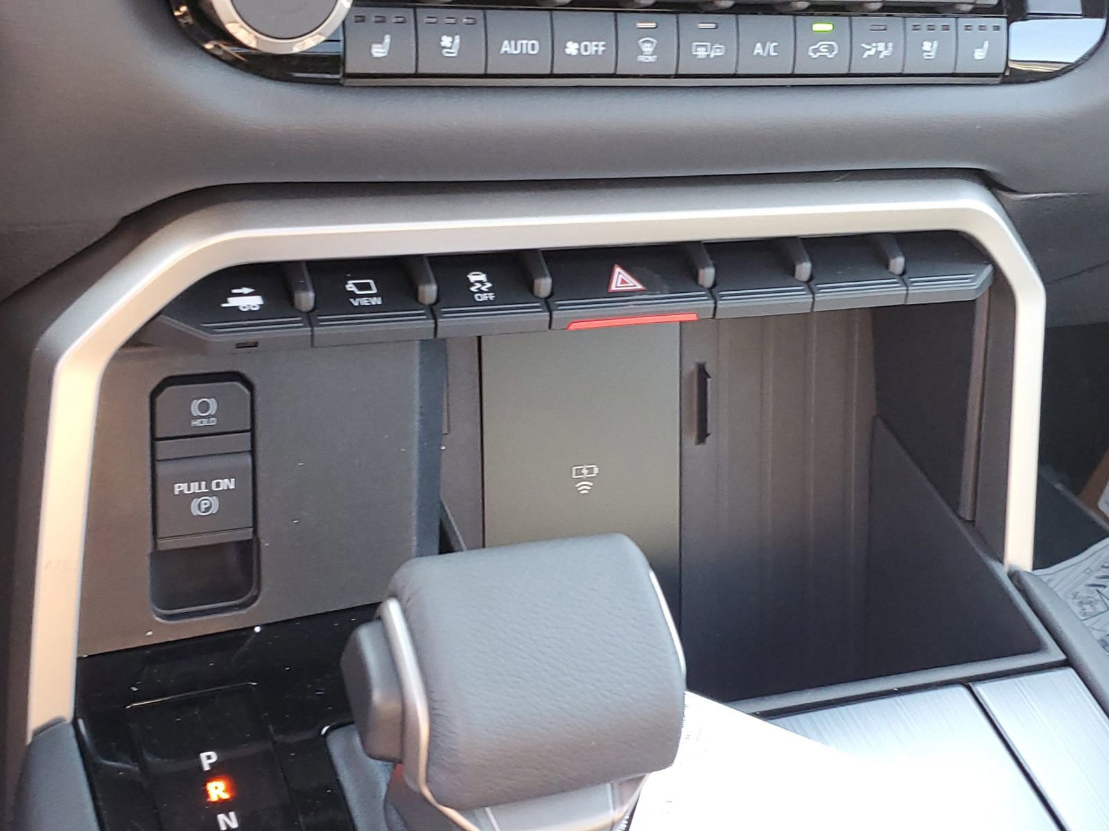 New 2026 Toyota Sequoia Platinum AWD/4WD image 31