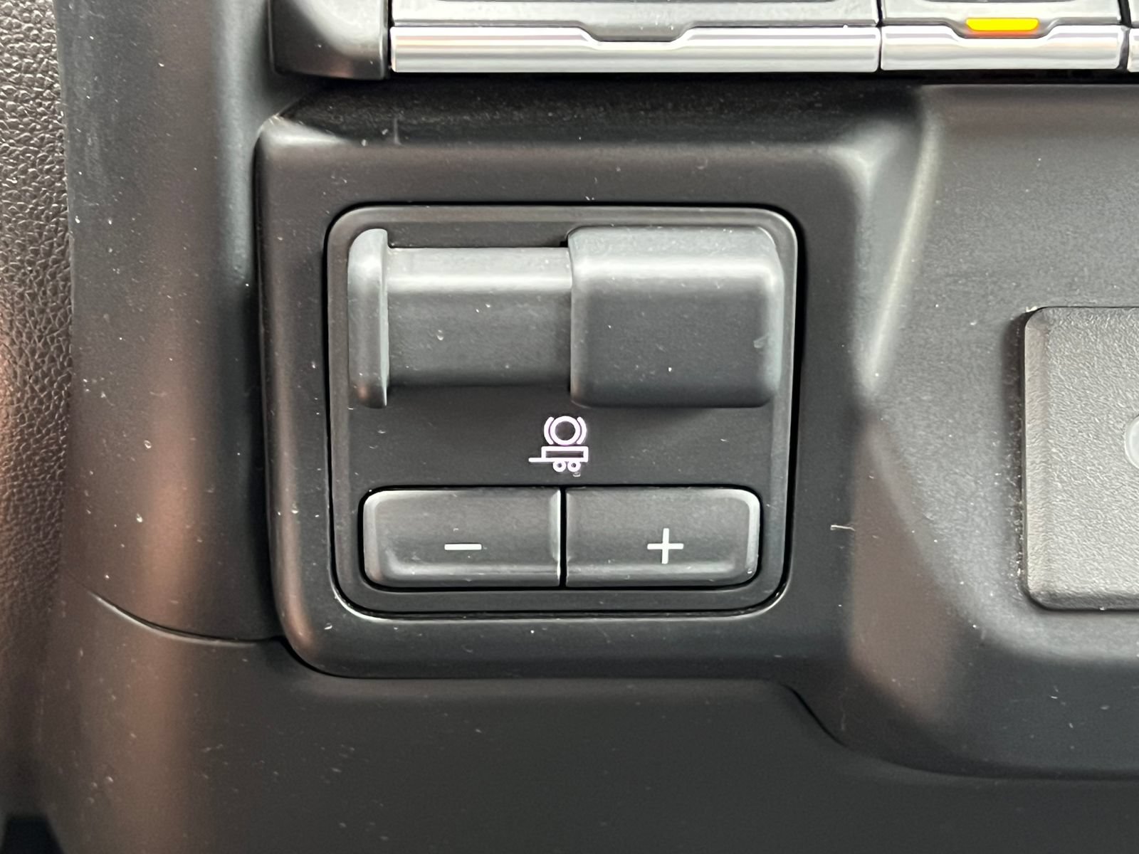 Used 2020 Chevrolet Silverado 1500 LT w/ All-Star Edition AWD/4WD image 34