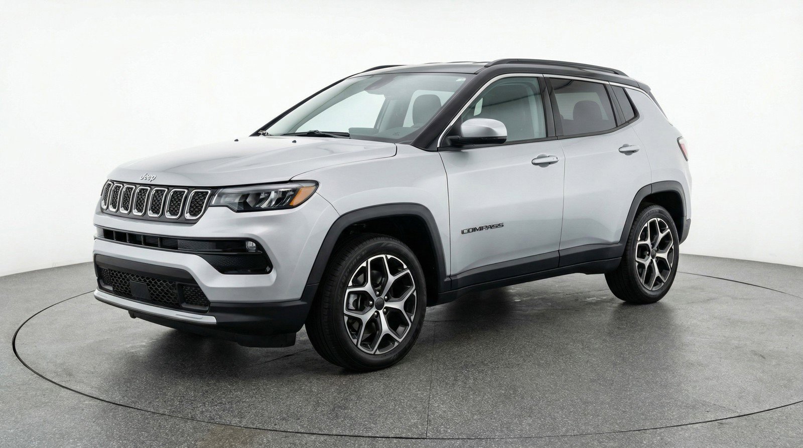 Used 2025 Jeep Compass Limited AWD/4WD image 3