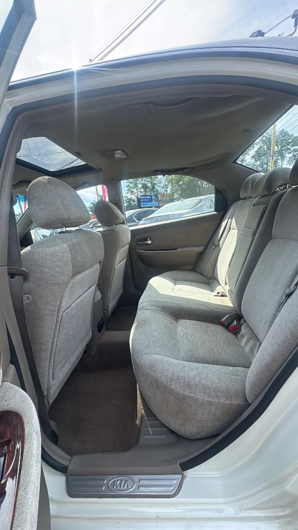 Used 2004 Kia Optima FWD image 14