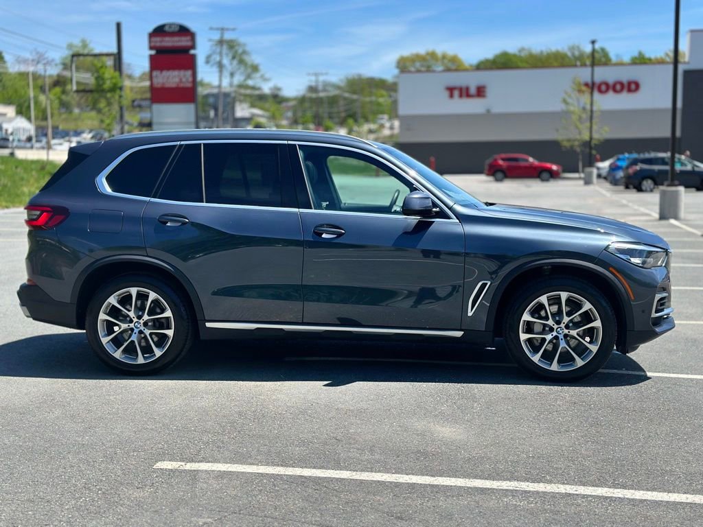 Used 2022 BMW X5 xDrive40i w/ Premium Package AWD/4WD image 7
