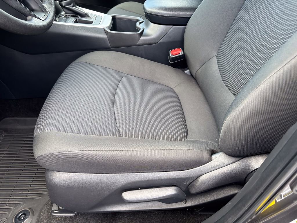 Certified 2025 Toyota RAV4 LE FWD image 20