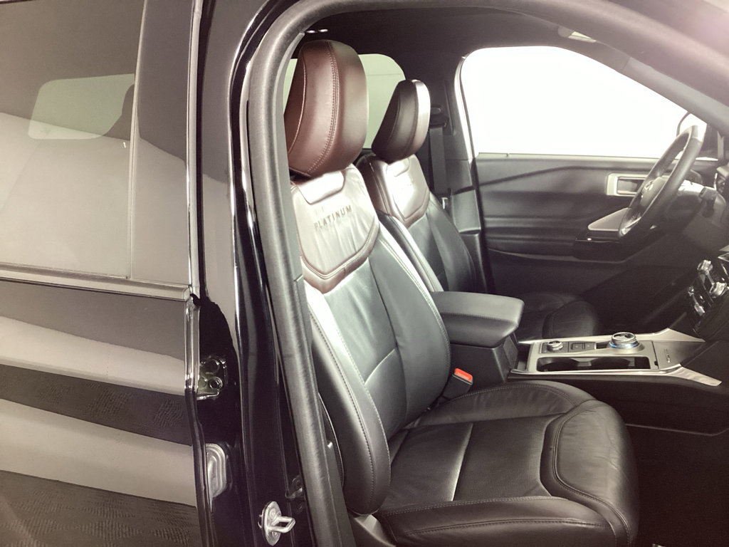 Used 2023 Ford Explorer Platinum w/ Technology Package image 13