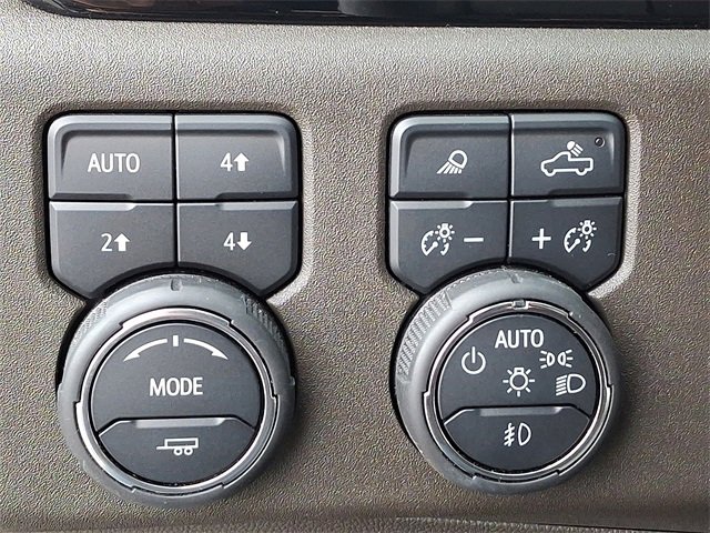 Used 2025 Chevrolet Silverado 2500 LTZ w/ LTZ Plus Package image 26