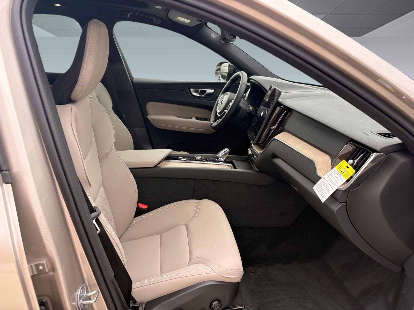 Certified 2026 Volvo XC60 B5 Plus w/ Climate Package image 27