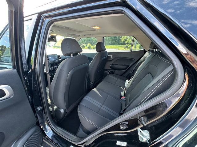 Used 2022 Hyundai Venue SEL w/ Cargo Package FWD image 18