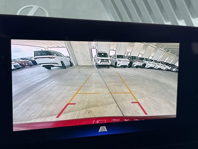 Used 2024 Chevrolet Trax ACTIV w/ Driver Confidence Package image 17