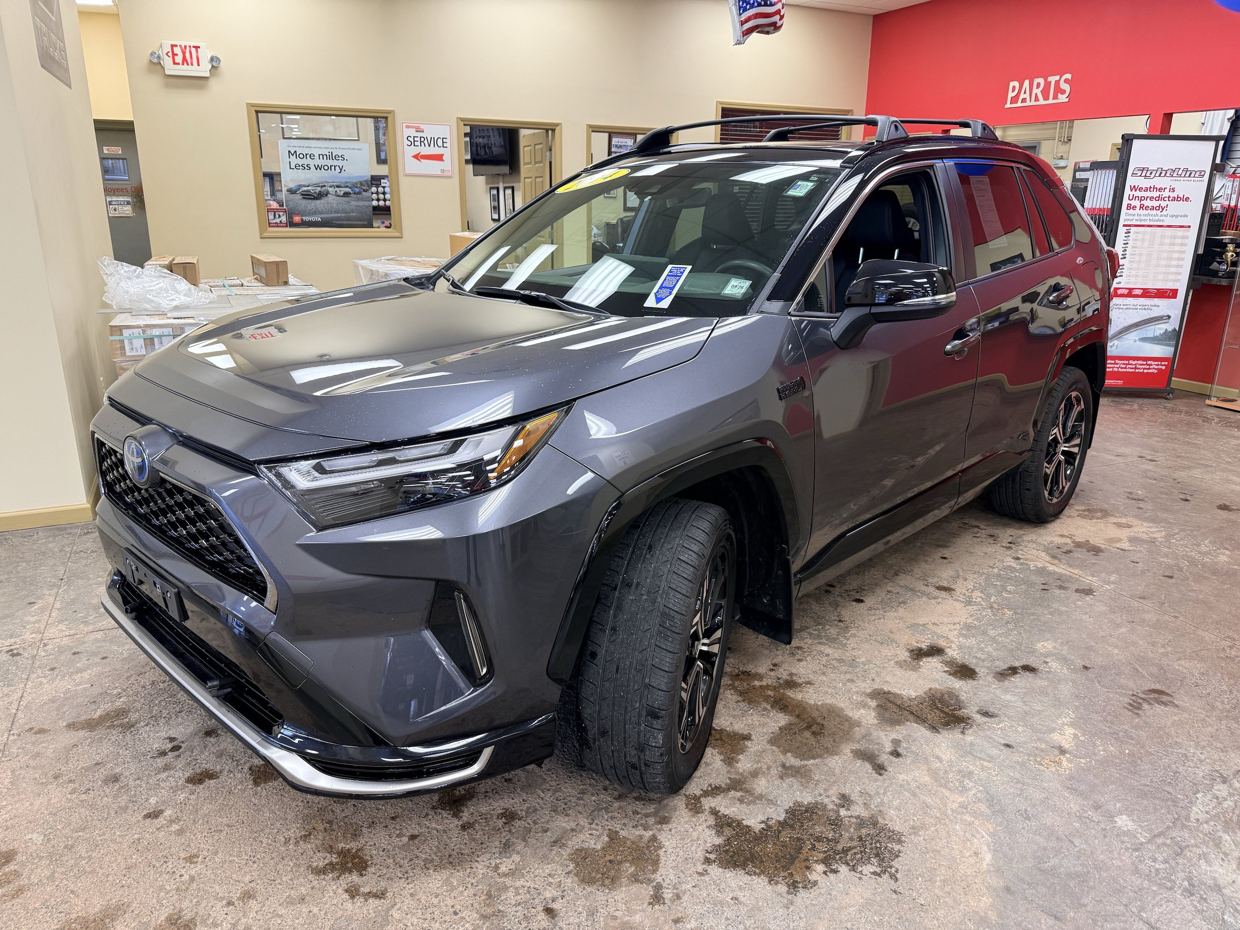 Used 2024 Toyota RAV4 XSE w/ Weather Package AWD/4WD image 3