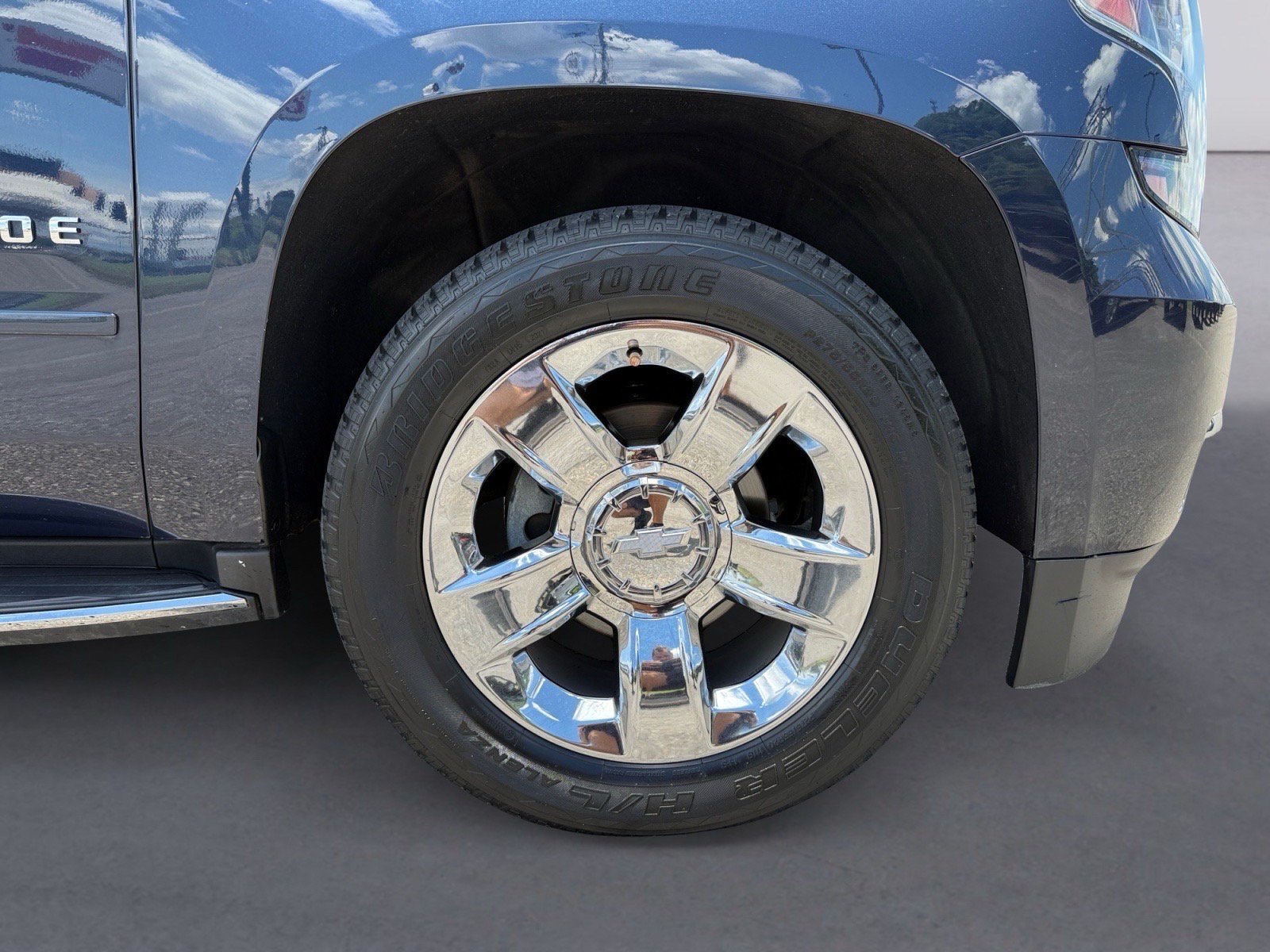 Used 2017 Chevrolet Tahoe Premier AWD/4WD image 9