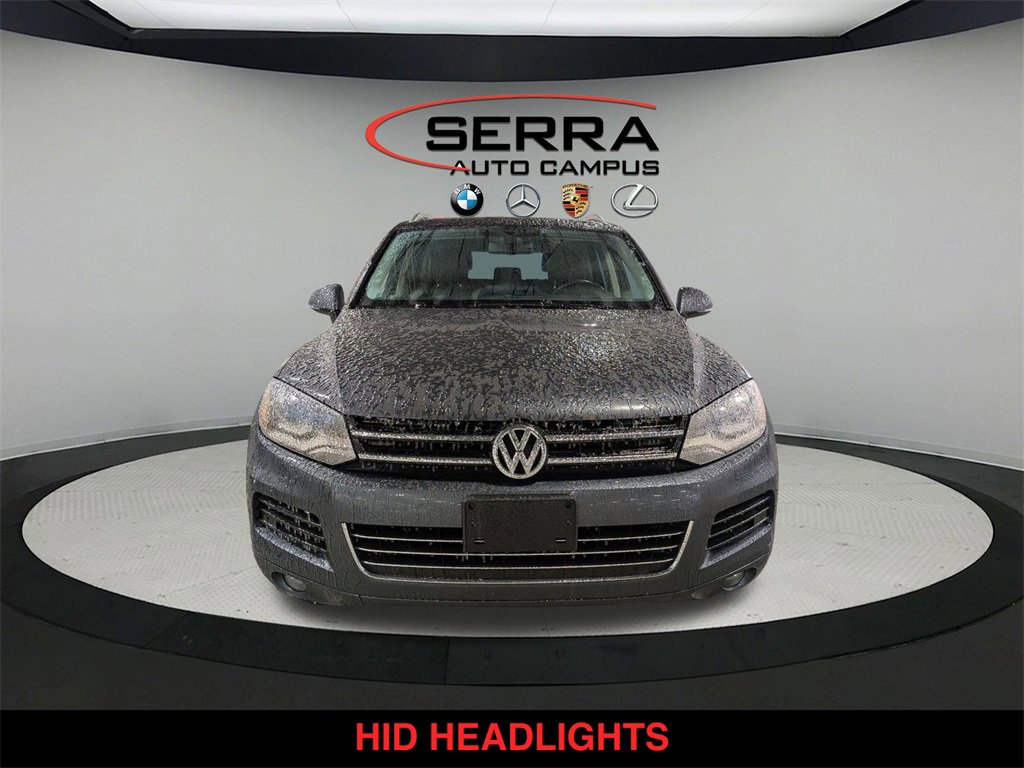 Used 2012 Volkswagen Touareg Sport image 17