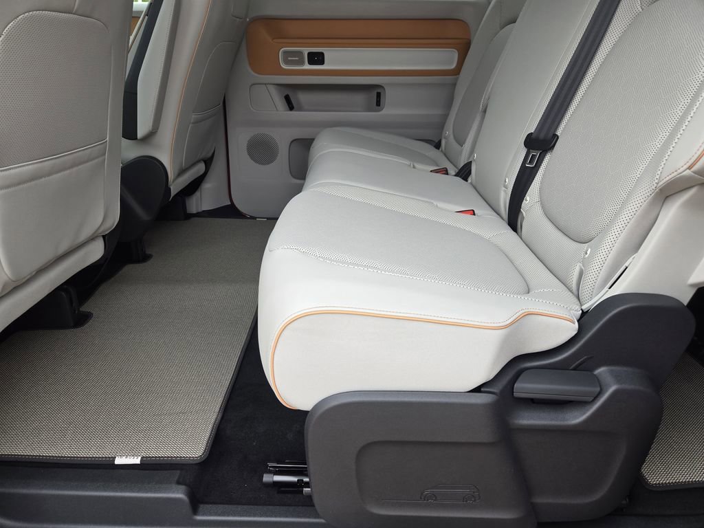 New 2025 Volkswagen ID. Buzz Pro S Plus image 22