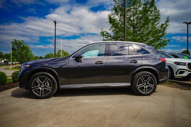 Certified 2025 Mercedes-Benz GLC 300 4MATIC image 9