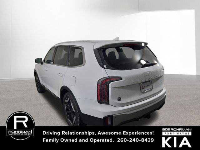 Certified 2024 Kia Telluride EX w/ EX Captain's Chair Package image 11