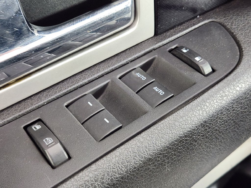 Used 2012 Ford F150 FX4 w/ FX Luxury Pkg AWD/4WD image 17