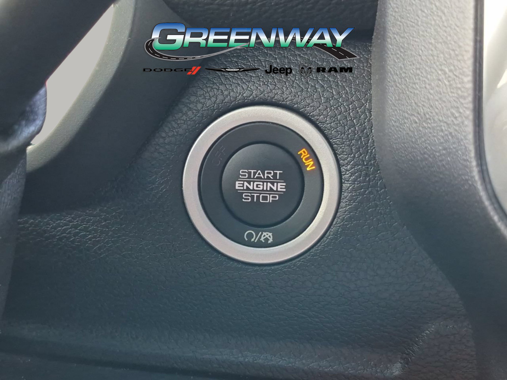 Used 2025 RAM 3500 Laramie AWD/4WD image 27