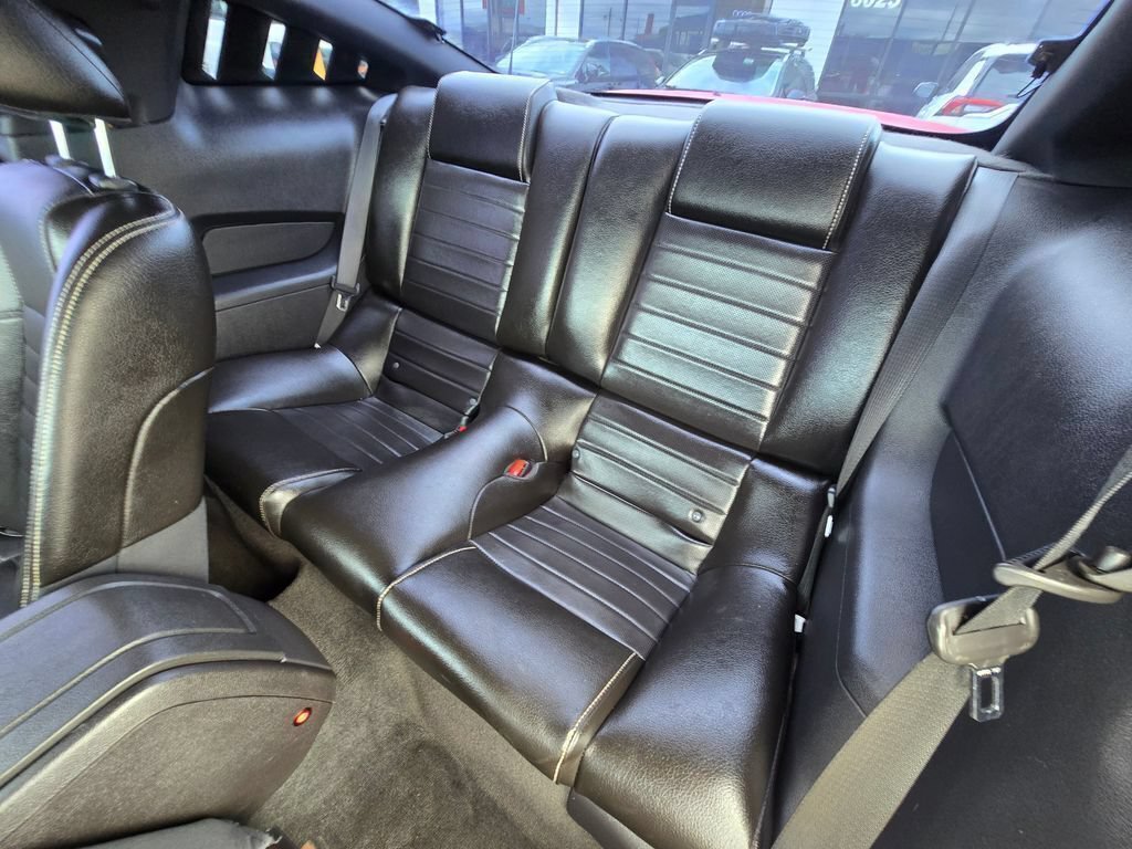 Used 2010 Ford Mustang Coupe RWD image 18