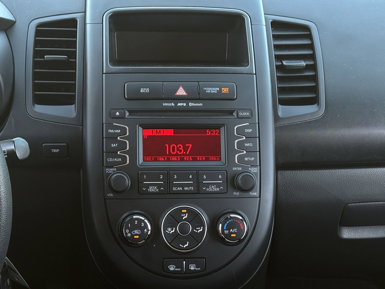 Used 2013 Kia Soul FWD image 17