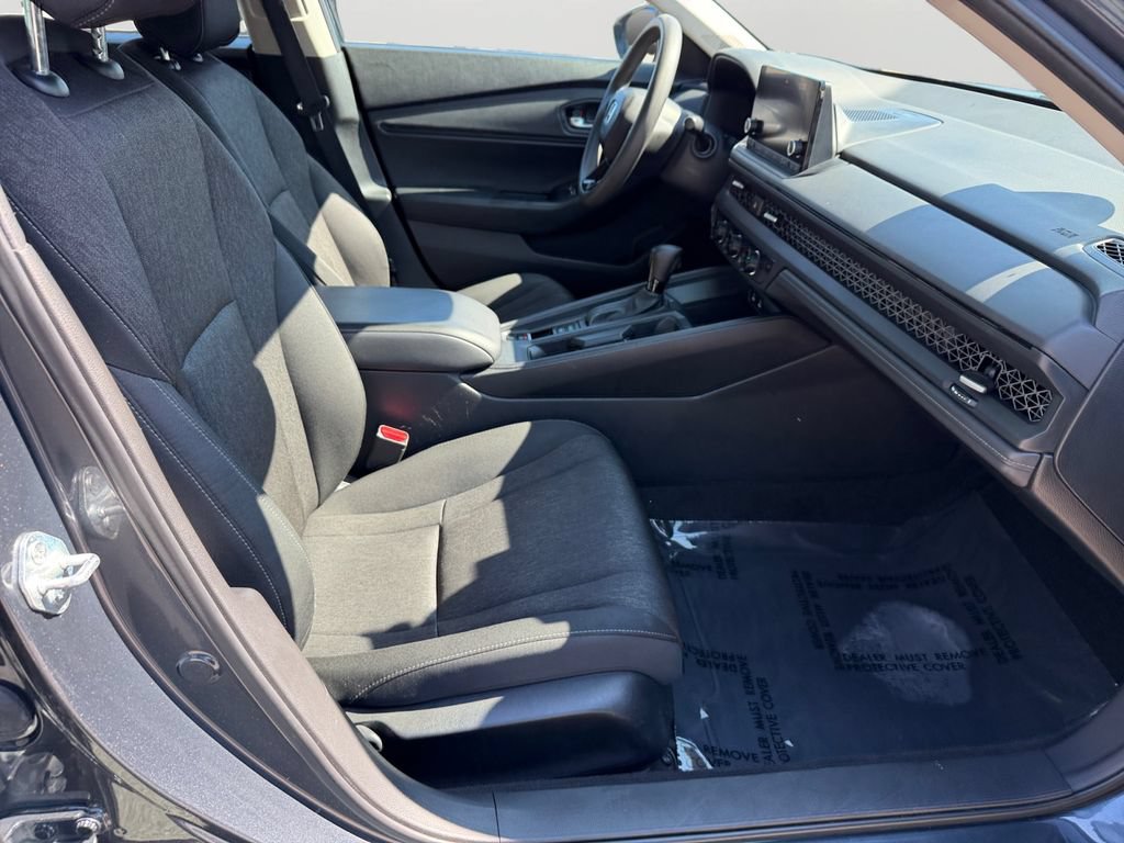 Used 2024 Honda Accord EX image 12