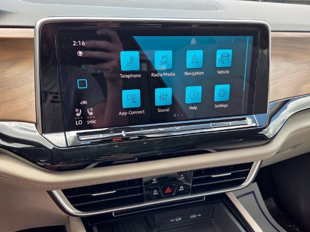 New 2026 Volkswagen Atlas SE FWD image 19