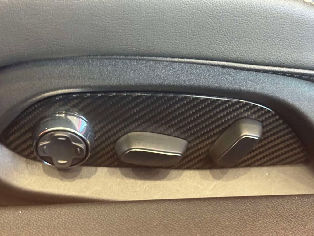 Used 2023 Chevrolet Corvette Z06 image 17