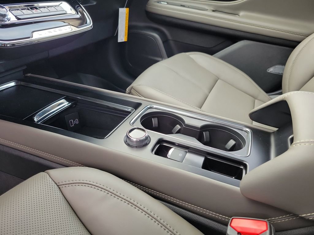 New 2026 Lincoln Corsair Premiere image 29