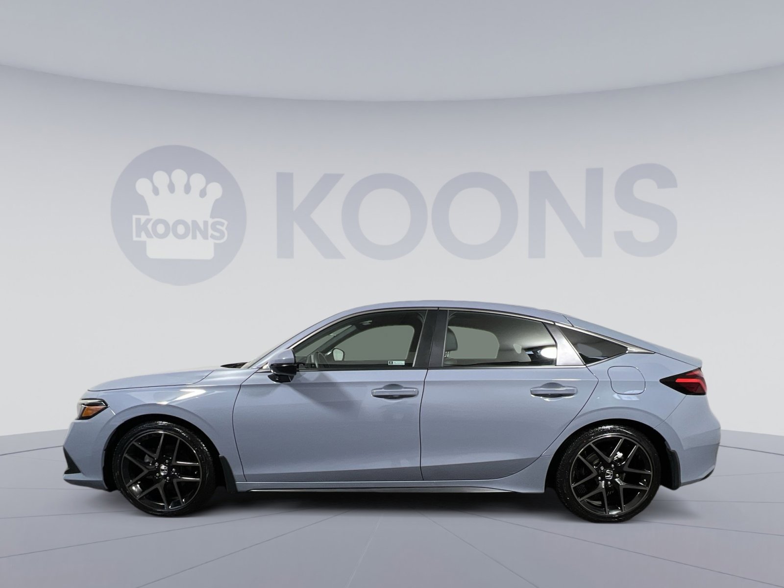 Used 2024 Honda Civic Sport Touring image 2