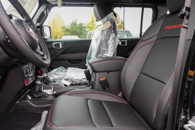 New 2026 Jeep Wrangler Unlimited Rubicon w/ Technology Group image 14