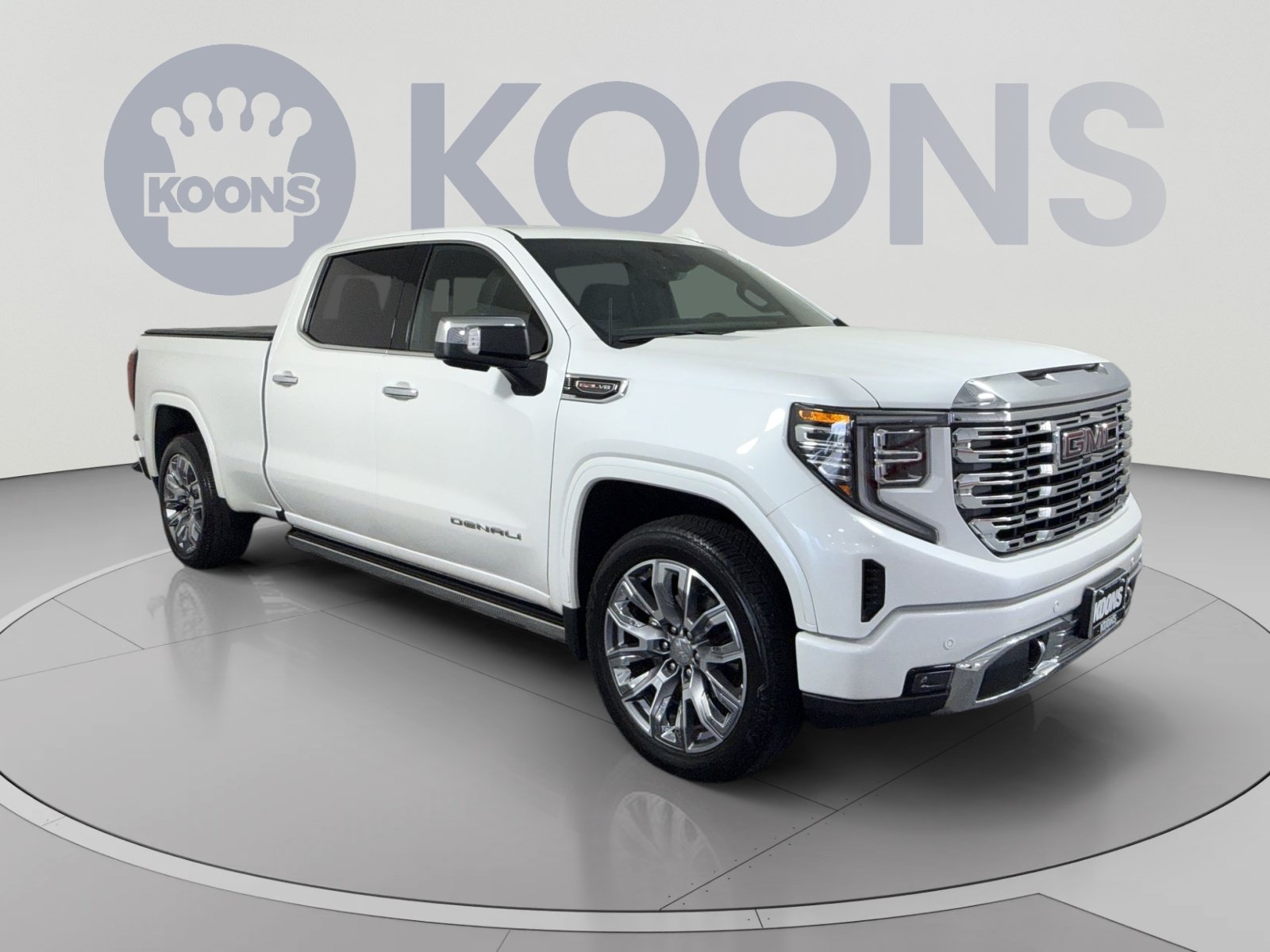 Used 2024 GMC Sierra 1500 Denali w/ Denali Reserve Package AWD/4WD image 10