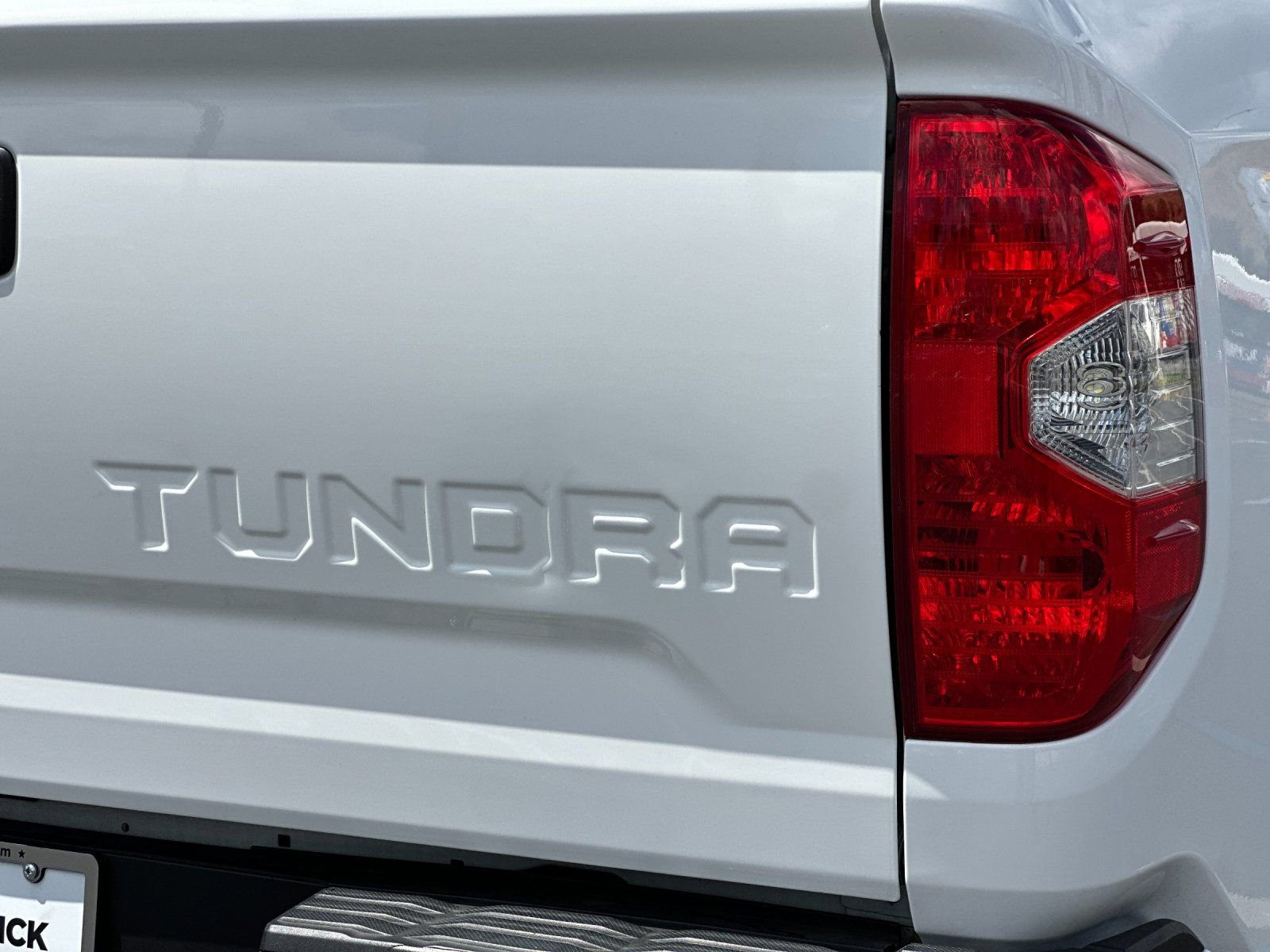 Used 2018 Toyota Tundra SR5 w/ SR5 Upgrade Package RWD image 22